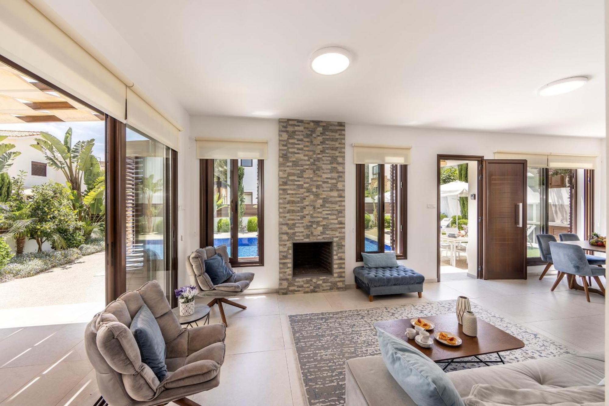 Luxury Seaside Ionion H15 *